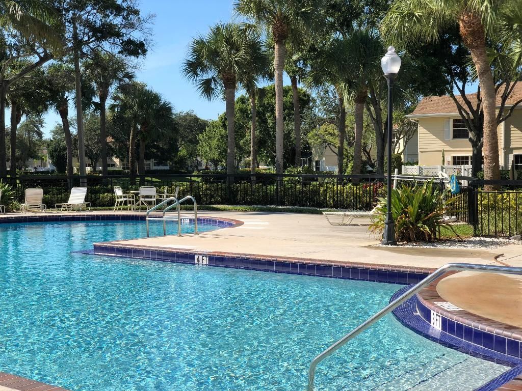 8131 Sedgewick Court, Unit 31b, Lake Clarke Shores, FL 33406 Photo