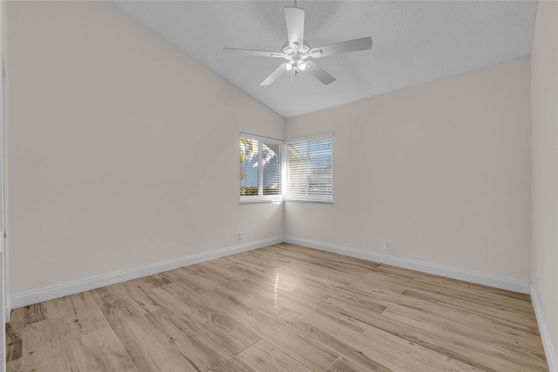 3605 SW 23rd St, Delray Beach, FL 33445 Photo