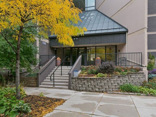 7200 York Avenue S, Unit 503, Edina, MN 55435