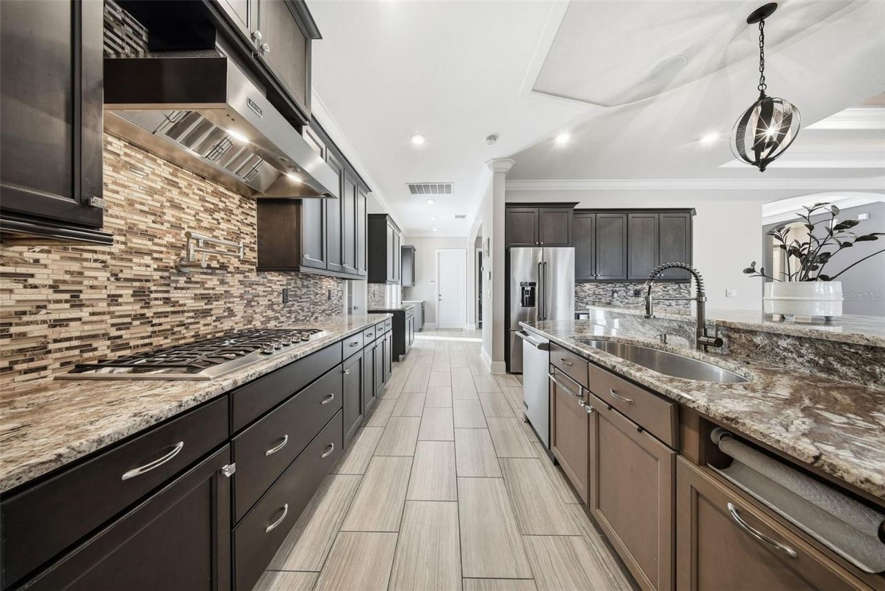 7162 Graybrook Drive, Wesley Chapel, FL 33545 Photo