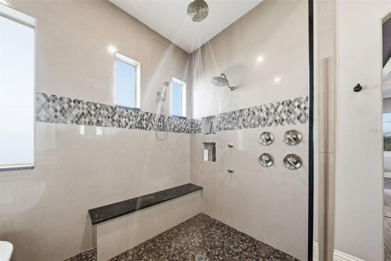 7162 Graybrook Drive, Wesley Chapel, FL 33545 Photo