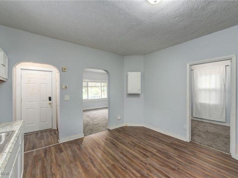 5678 Hamlet Avenue, Cleveland, OH 44127 Photo 10