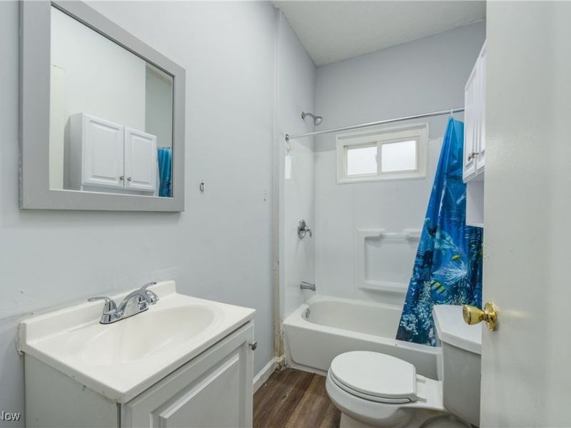 5678 Hamlet Avenue, Cleveland, OH 44127 Photo 13