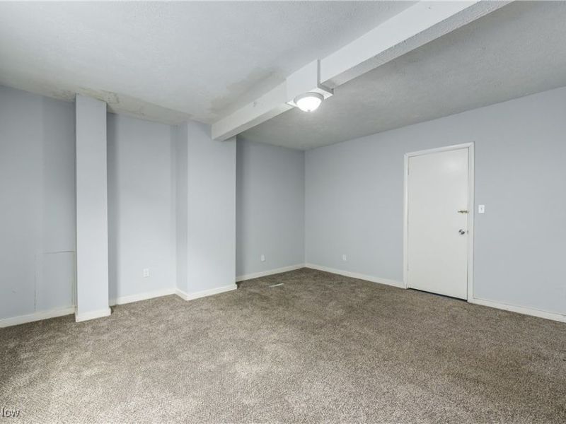 5678 Hamlet Avenue, Cleveland, OH 44127 Photo 14