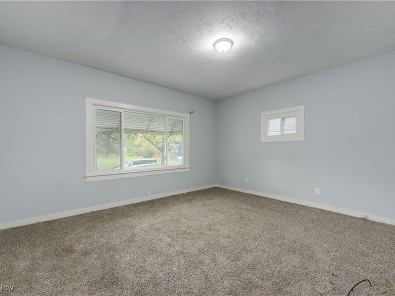 5678 Hamlet Avenue, Cleveland, OH 44127 Photo 15