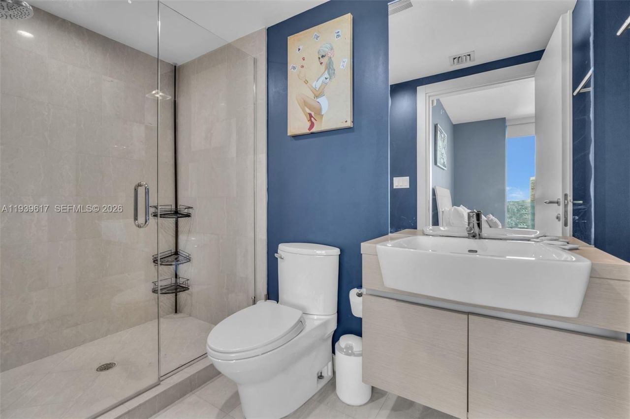 200 Biscayne Boulevard Way, Unit 4202, Miami, FL 33131 Photo