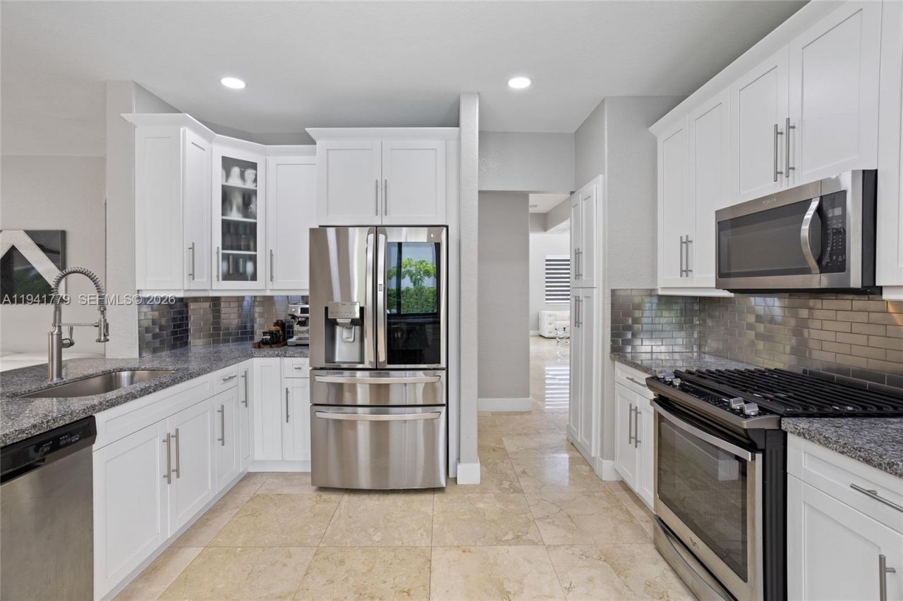 5324 SW 164 Ct, Miami, FL 33185 Photo