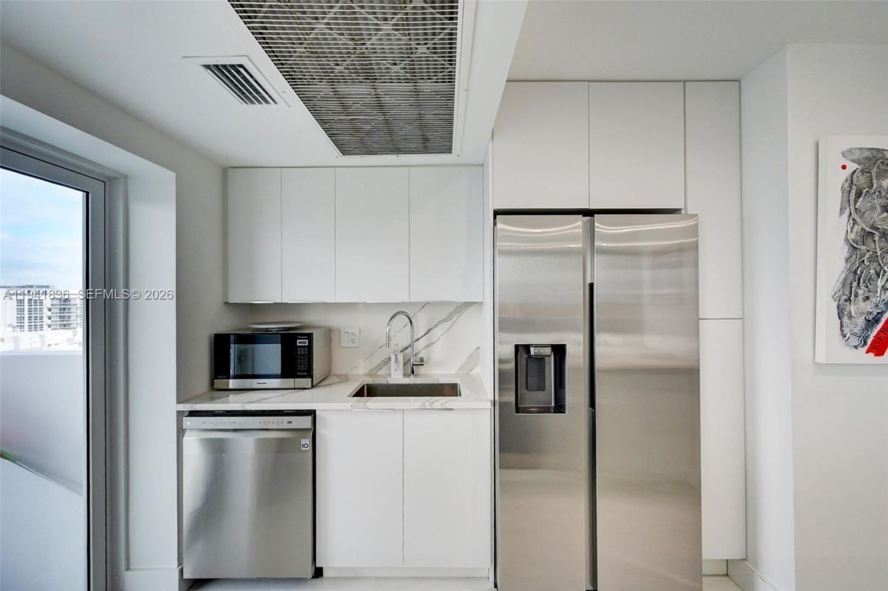 2715 N Ocean Blvd, Unit PH F, Fort Lauderdale, FL 33308 Photo