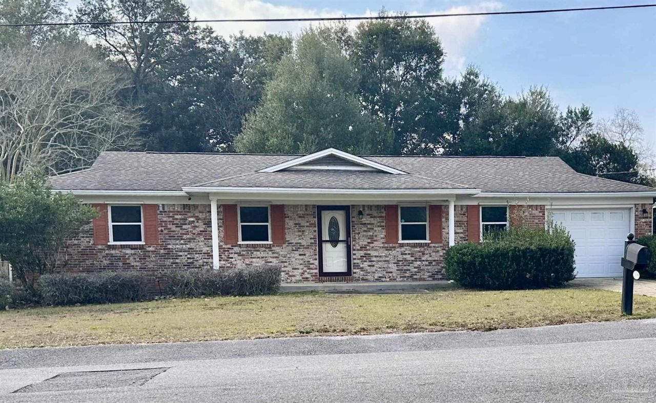2975 Christine St, Pensacola, FL 32526 Main Photo
