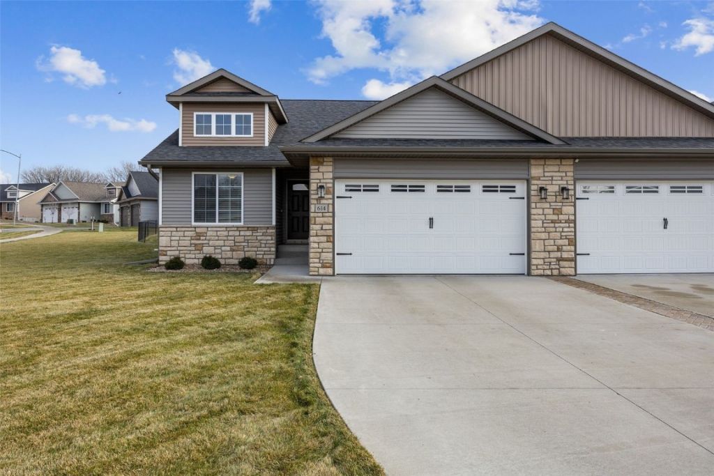 614 Hillside Drive, Tiffin, IA 52340 Main Photo