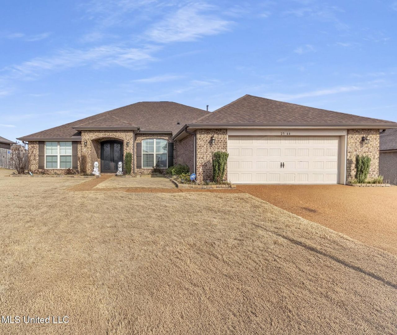 2544 Madeline Lane, Southaven, MS 38672 Main Photo