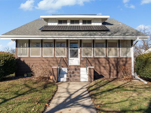407 2nd Street SE, State Center, IA 50247