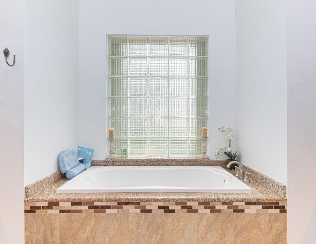 1811 Waldorf Drive, Royal Palm Beach, FL 33411 Photo