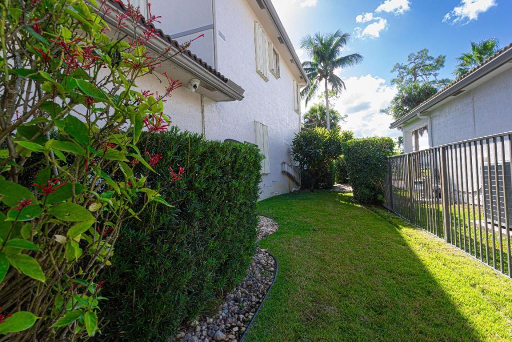 1811 Waldorf Drive, Royal Palm Beach, FL 33411 Photo