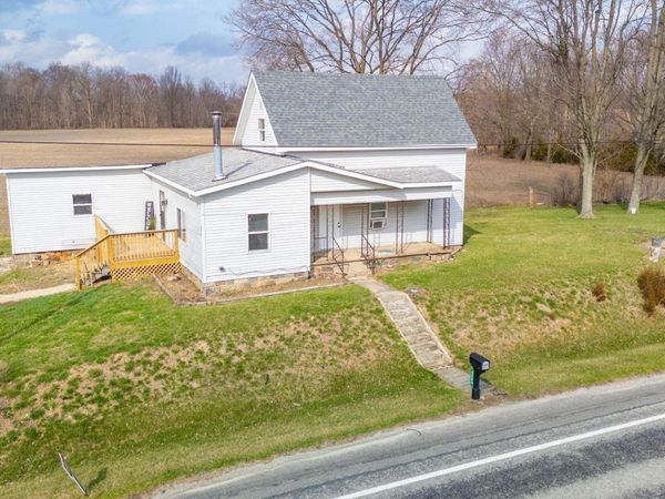 5694 E US Highway 36, Mooreland, IN 47360