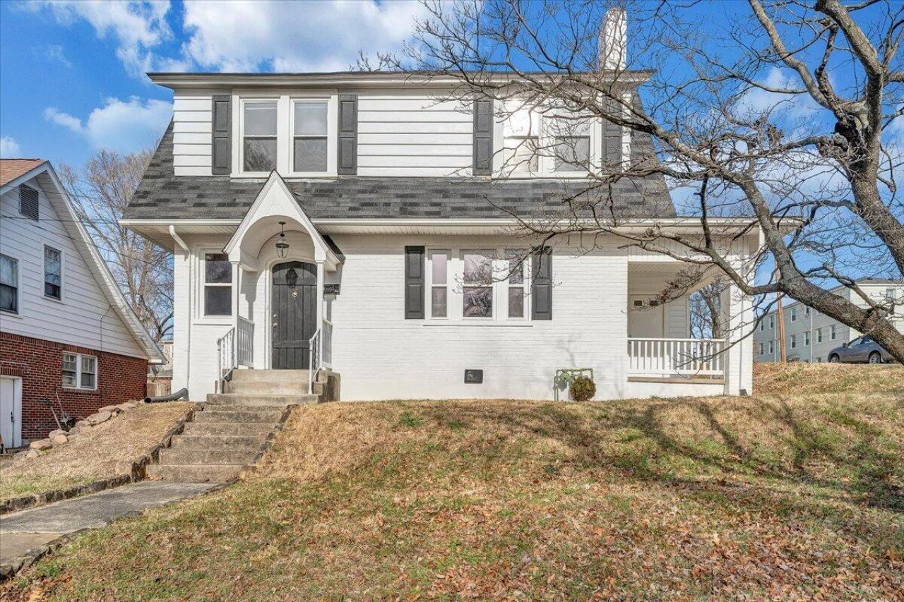 1601 Bluemont Ave Sw, Roanoke, VA 24015 Main Photo