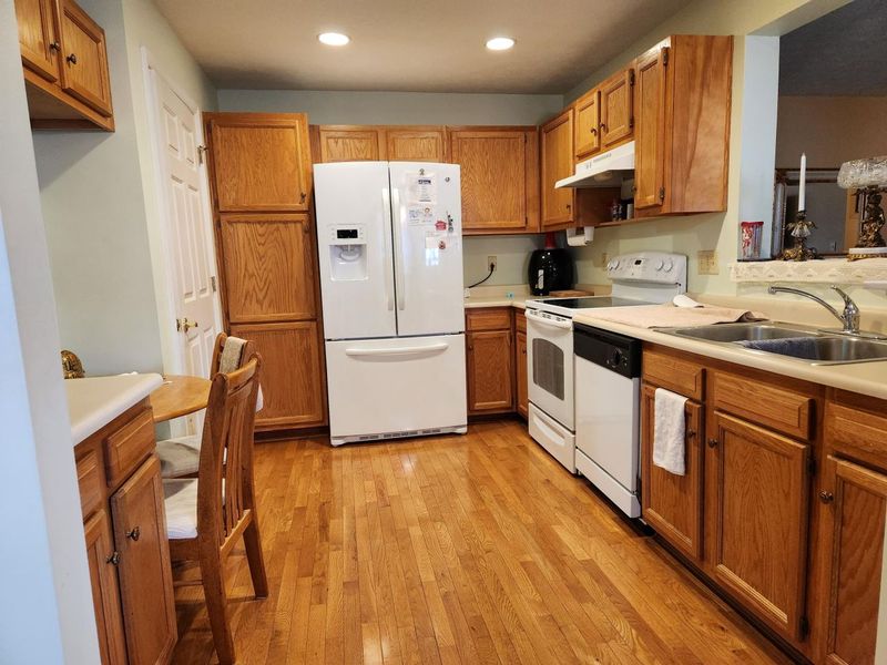 6965 Parkview Drive, Unit 3, Florence, KY 41042 Photo 2