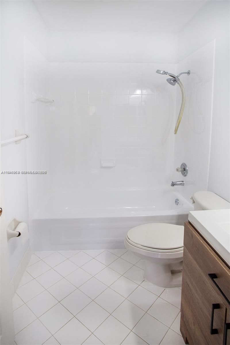 16222 SW 102nd Ter, Miami, FL 33196 Photo