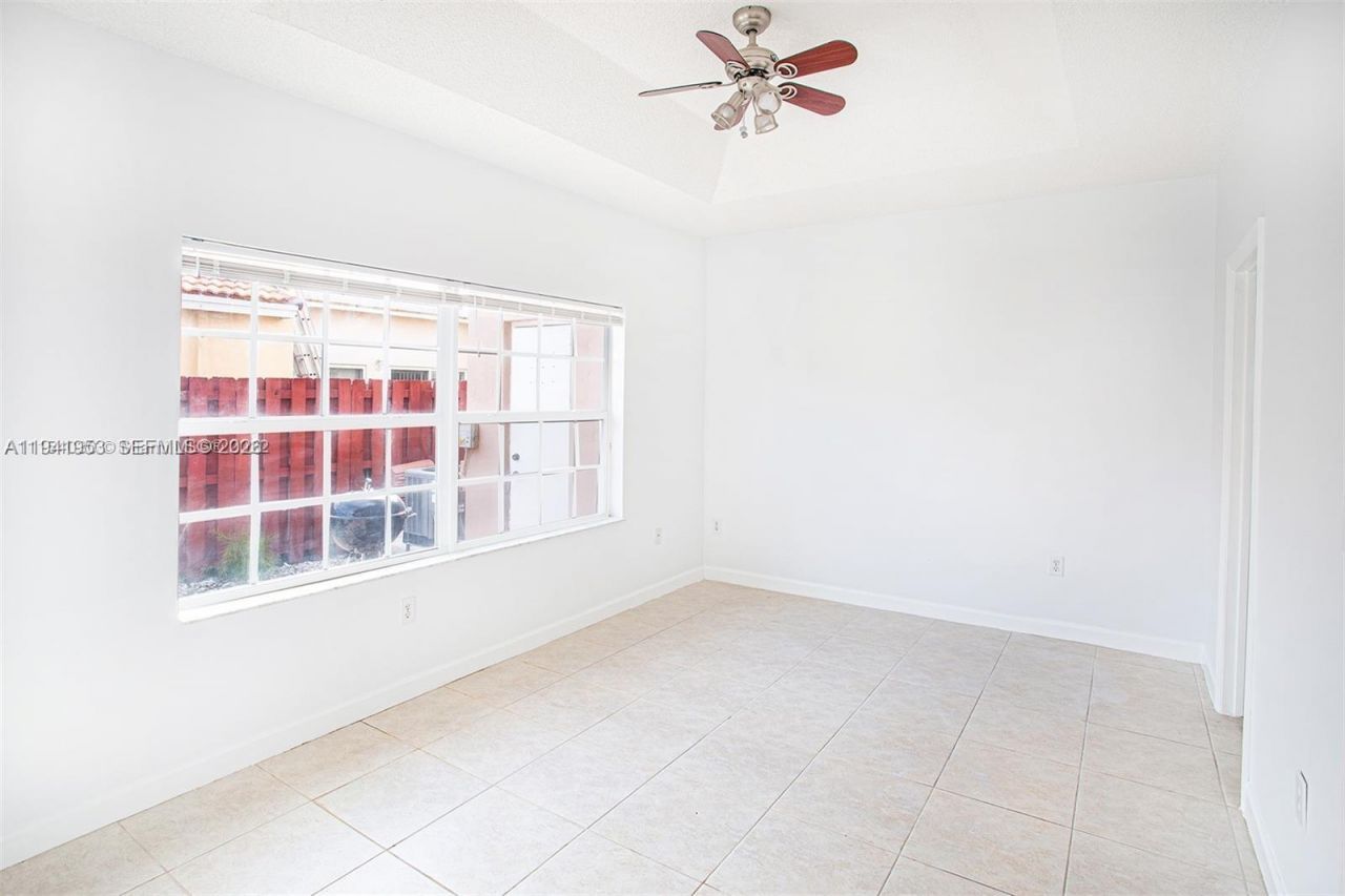 16222 SW 102nd Ter, Miami, FL 33196 Photo