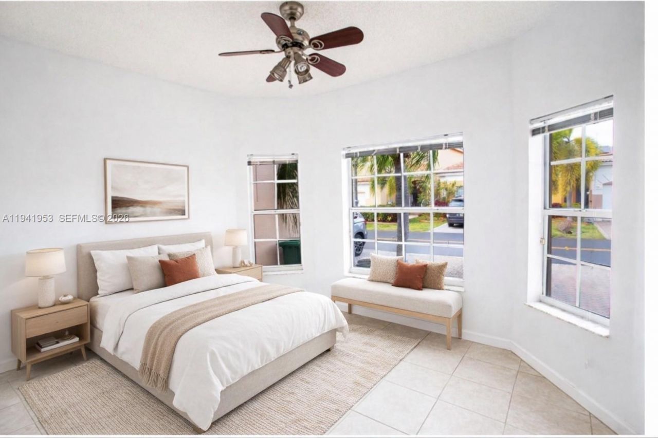 16222 SW 102nd Ter, Miami, FL 33196 Photo