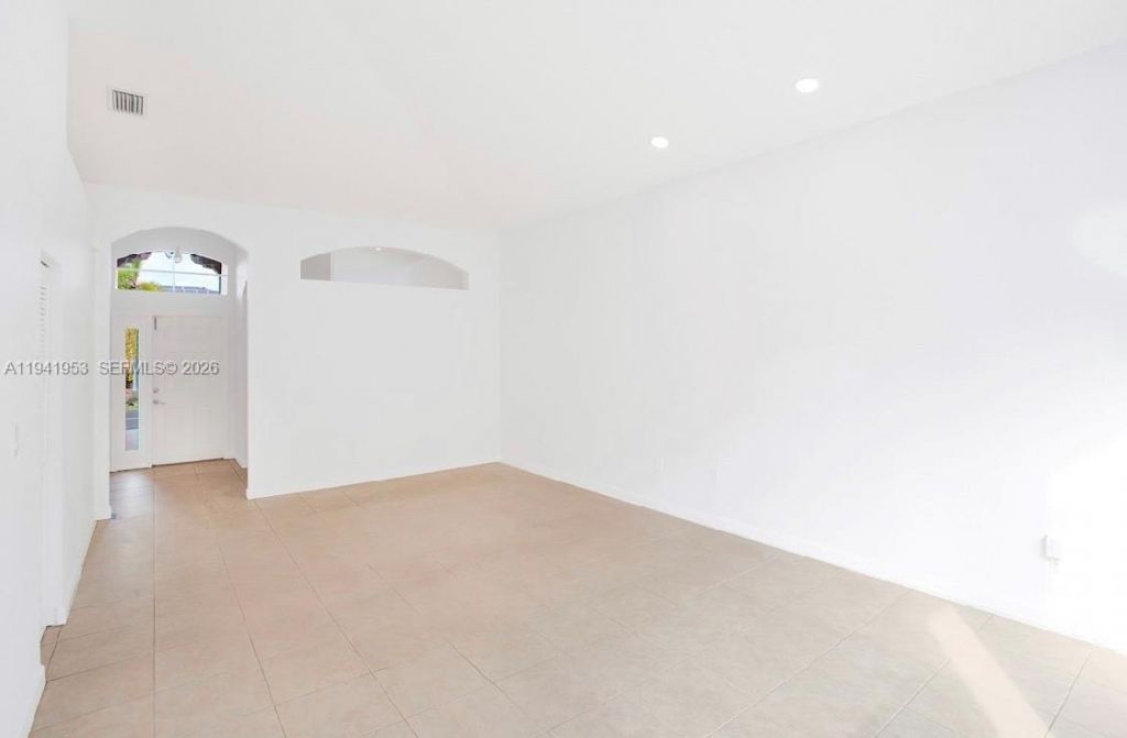 16222 SW 102nd Ter, Miami, FL 33196 Photo