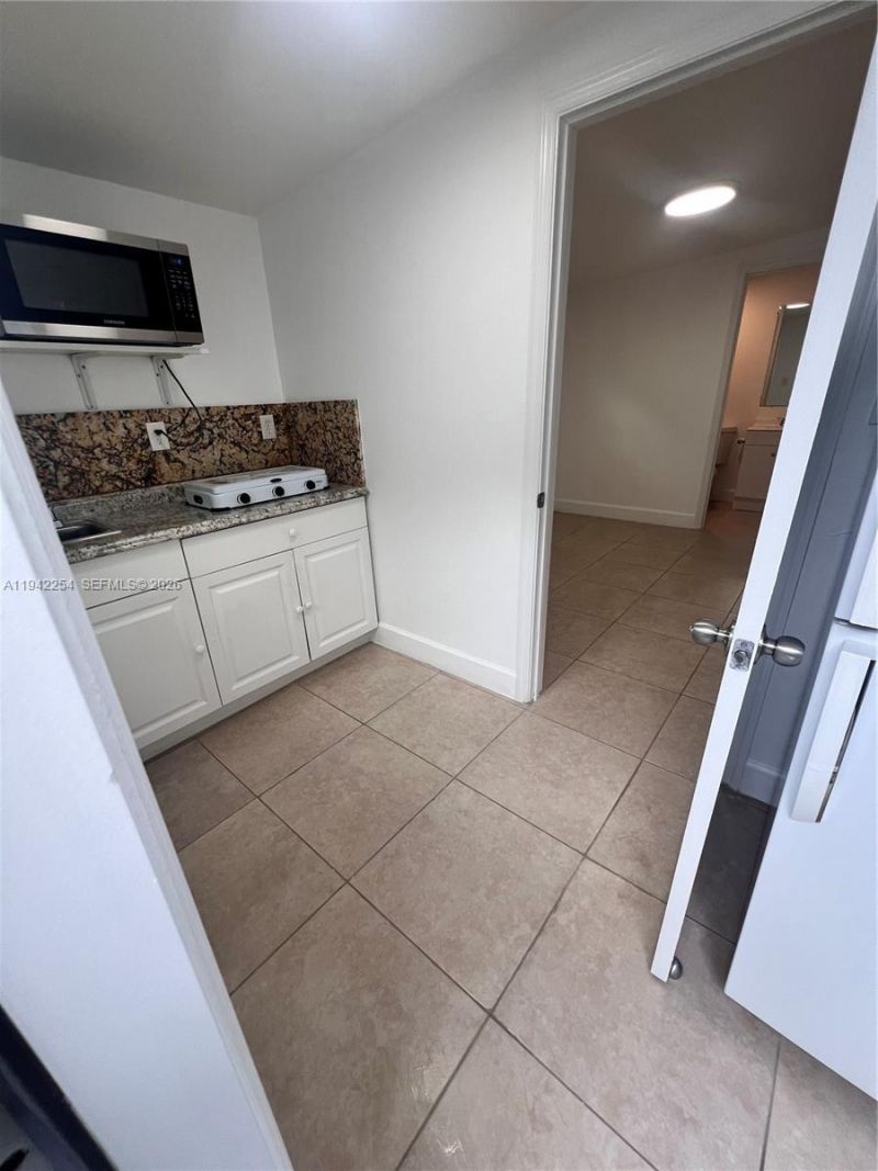 14763 SW 173rd Ter, Unit 1, Miami, FL 33187 Photo