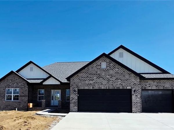433 Briarberry Drive, Shiloh, IL 62221