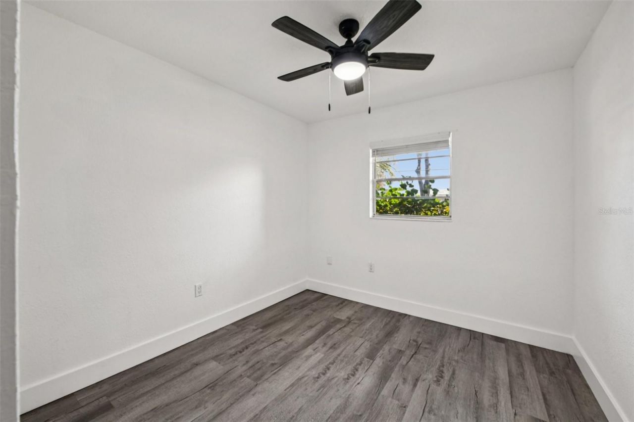 56305 Redbud Road, Astor, FL 32102 Photo