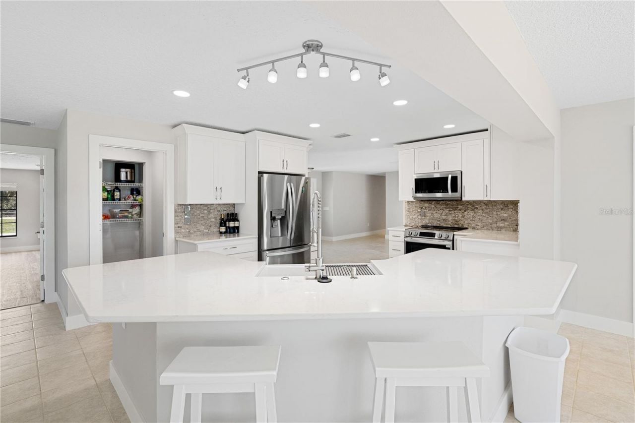 3929 N Sagomon Point, Crystal River, FL 34428 Photo