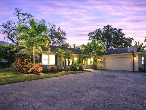 810 S WEST SHORE BOULEVARD, TAMPA, FL 33609