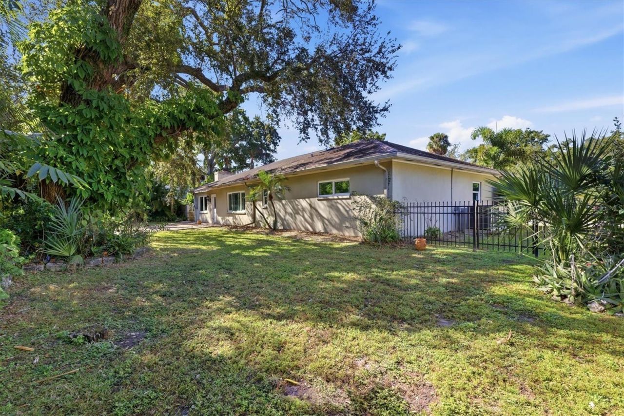 810 S West Shore Boulevard, Tampa, FL 33609 Photo