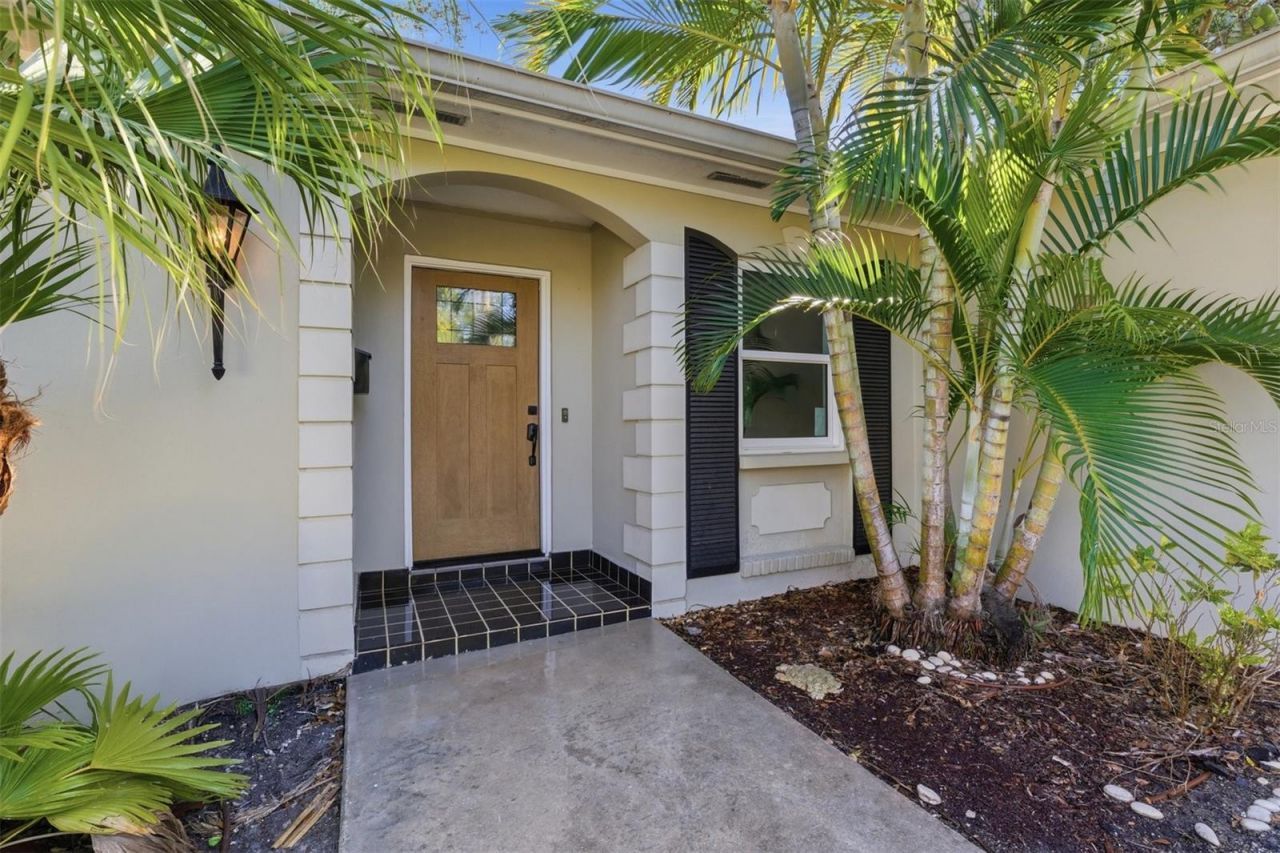 810 S West Shore Boulevard, Tampa, FL 33609 Photo