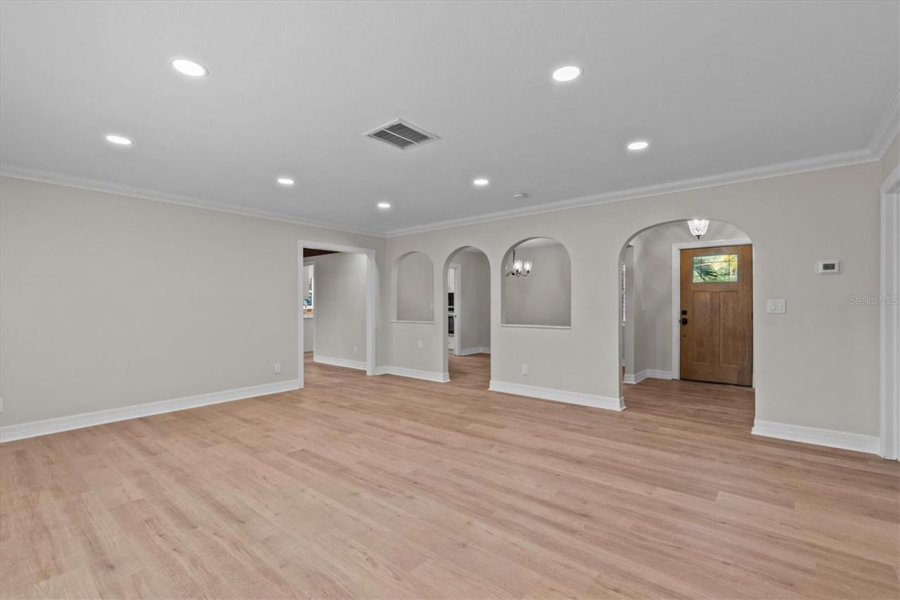 810 S West Shore Boulevard, Tampa, FL 33609 Photo