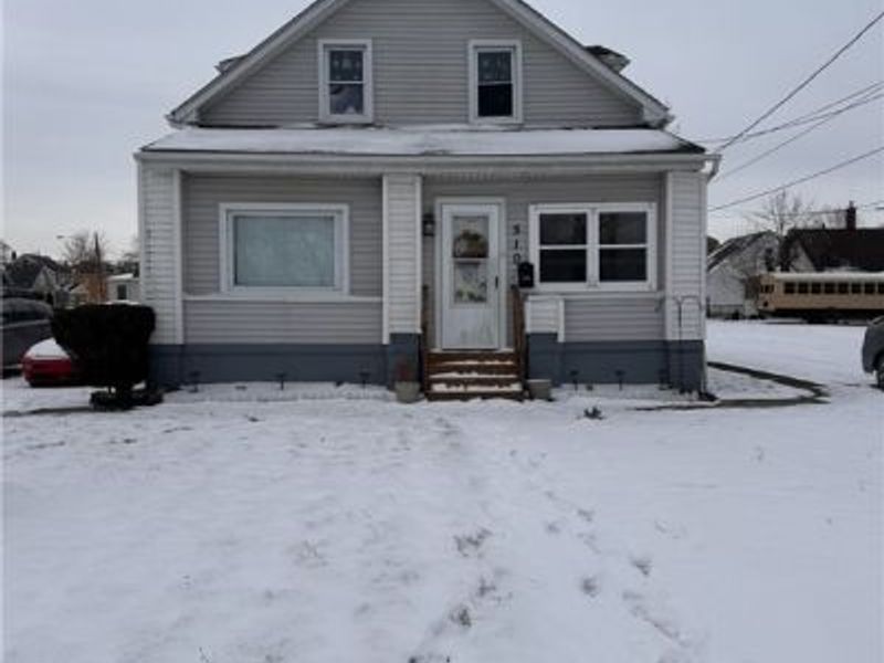 510 E 25th Street, Lorain, OH 44055 Photo 2