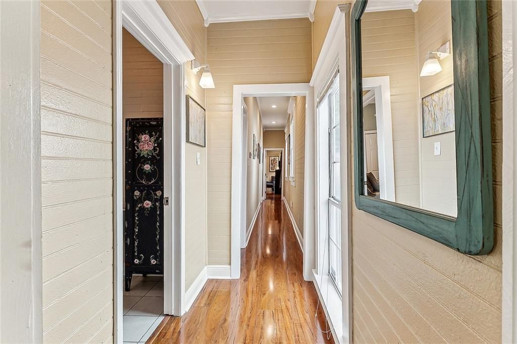 525 S TELEMACHUS Street New Orleans, LA 70119