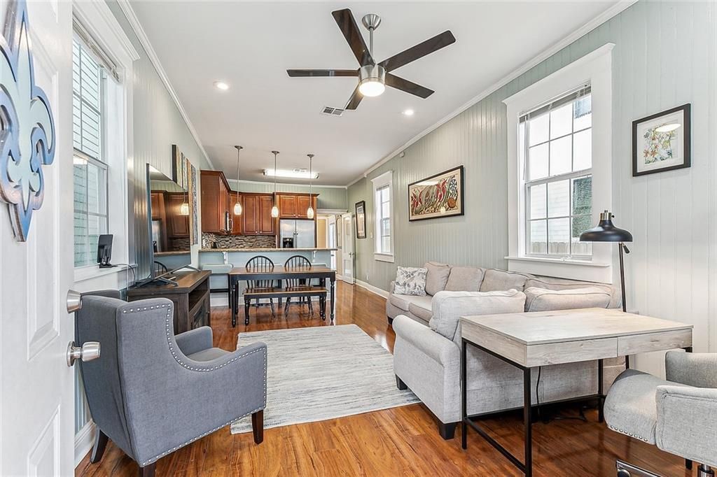 525 S TELEMACHUS Street New Orleans, LA 70119