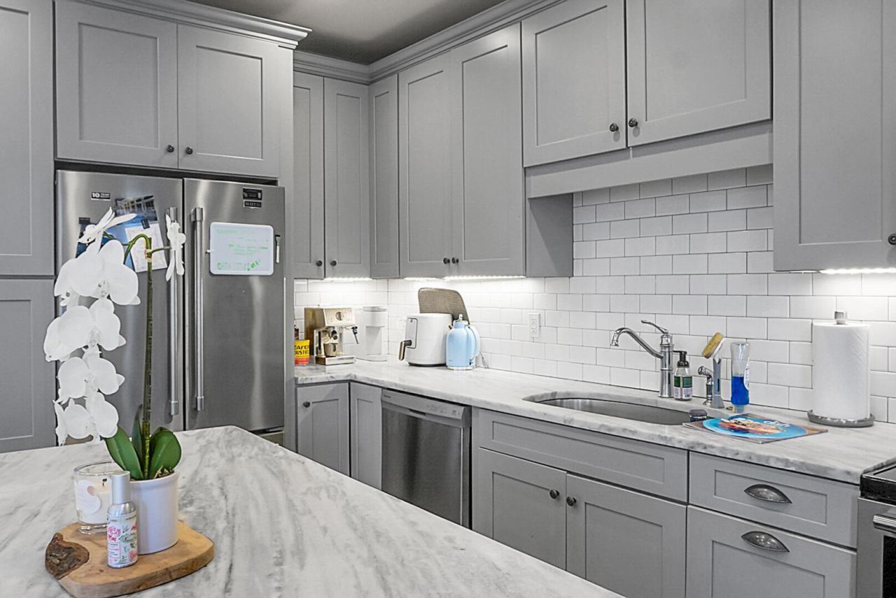 321 Ashley Avenue Photo 16