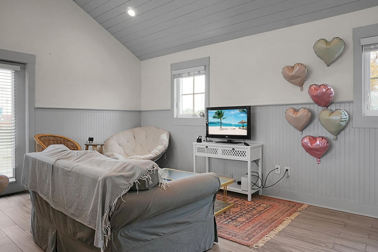 321 Ashley Avenue Photo 47