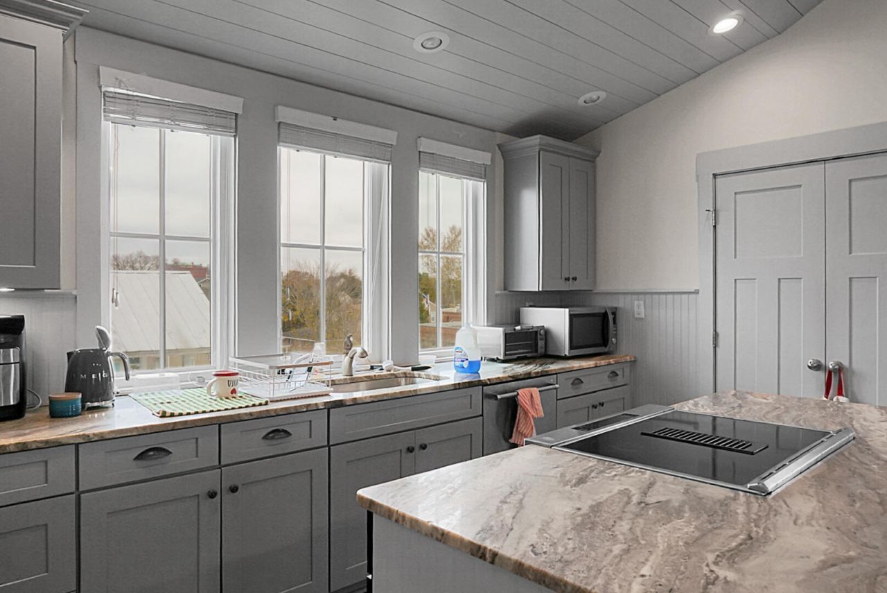 321 Ashley Avenue Photo 51