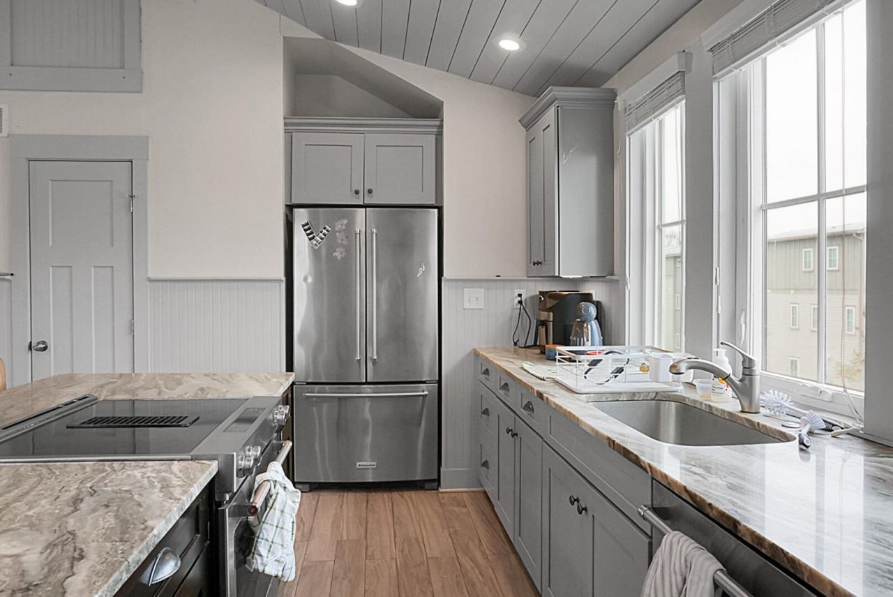 321 Ashley Avenue Photo 52