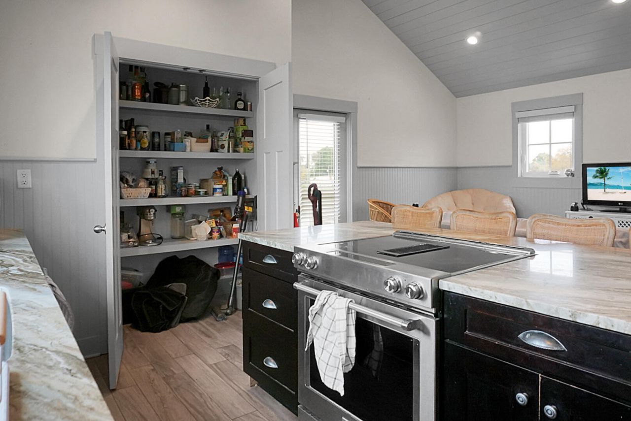 321 Ashley Avenue Photo 53