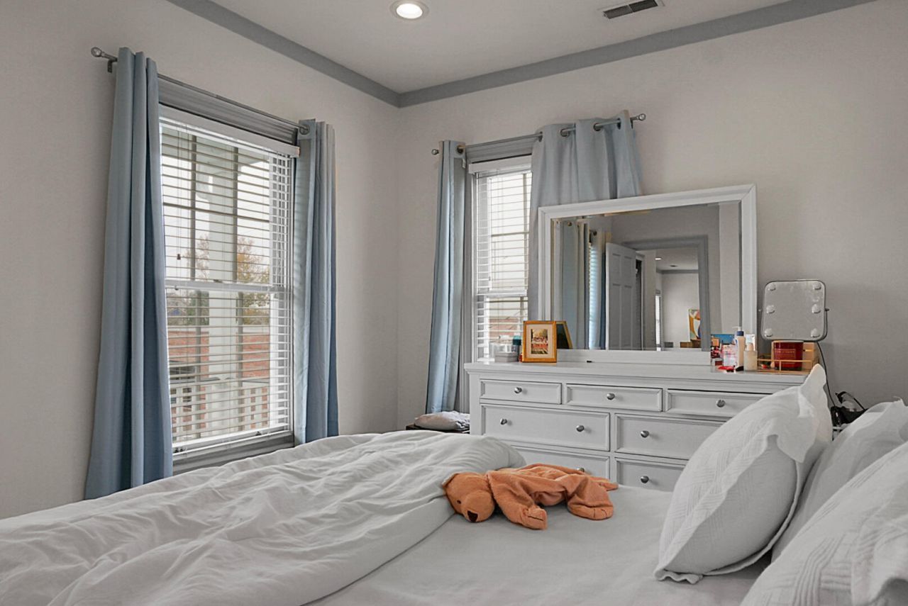 321 Ashley Avenue Photo 64