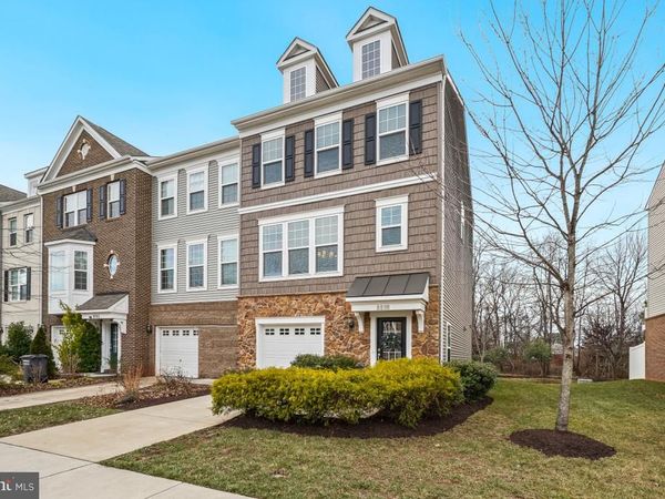 8898 ENGLEWOOD FARMS DRIVE, MANASSAS, VA 20112