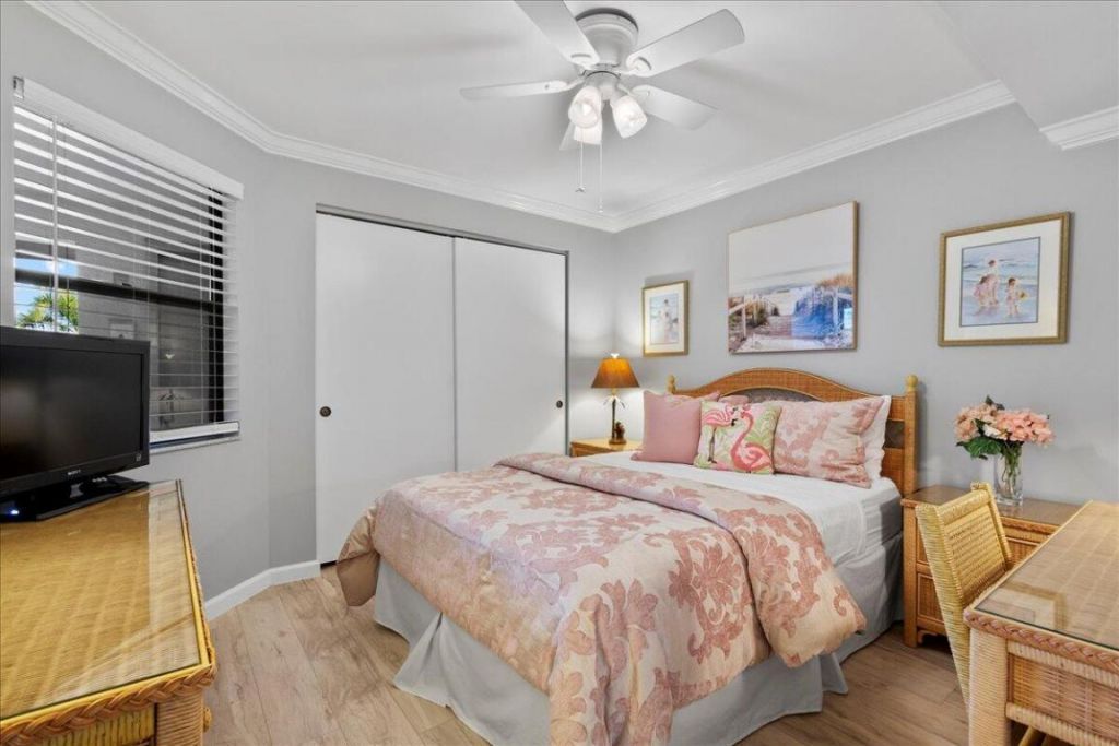 143 Bay Colony Drive N, Unit Penthouse, Juno Beach, FL 33408 Photo