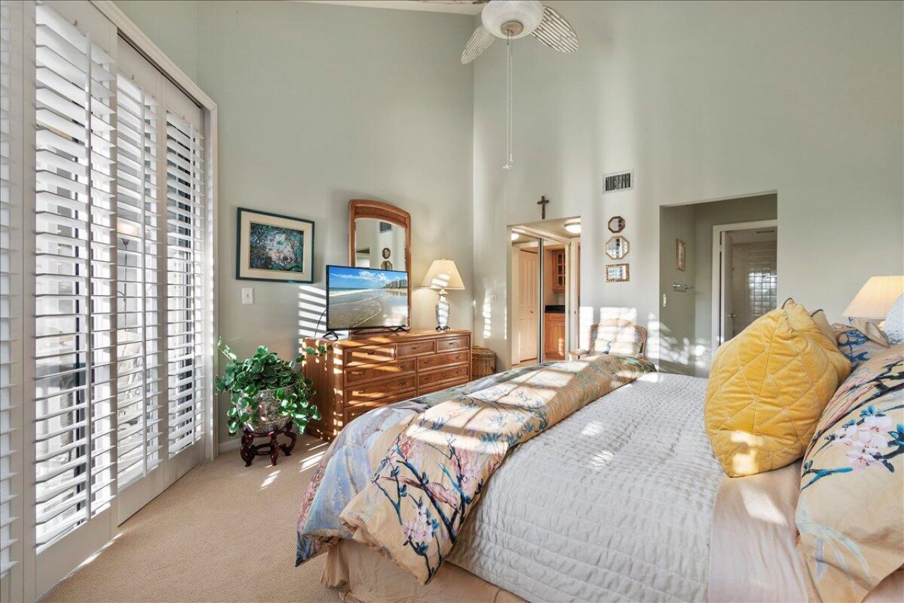 143 Bay Colony Drive N, Unit Penthouse, Juno Beach, FL 33408 Photo