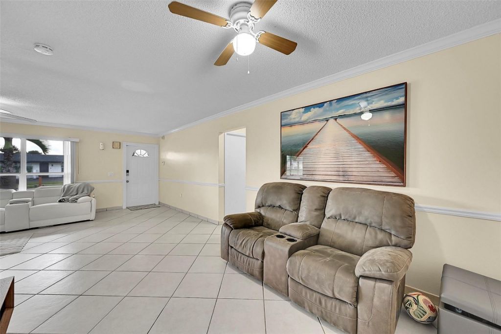 9661 NW 24th Place, Sunrise, FL 33322 Photo
