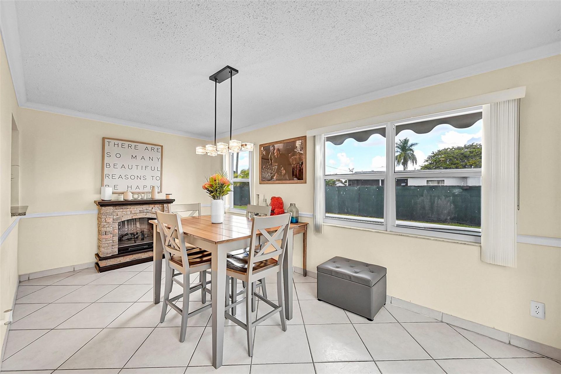 9661 NW 24th Place, Sunrise, FL 33322 Photo