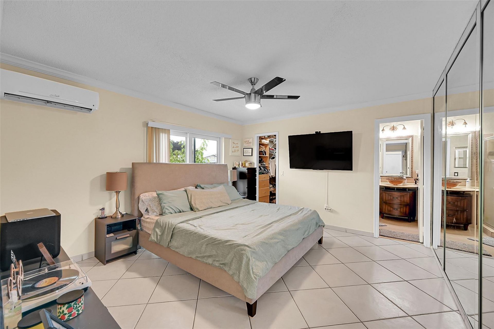 9661 NW 24th Place, Sunrise, FL 33322 Photo