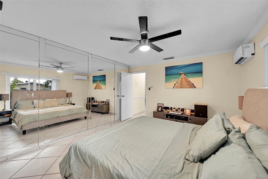 9661 NW 24th Place, Sunrise, FL 33322 Photo