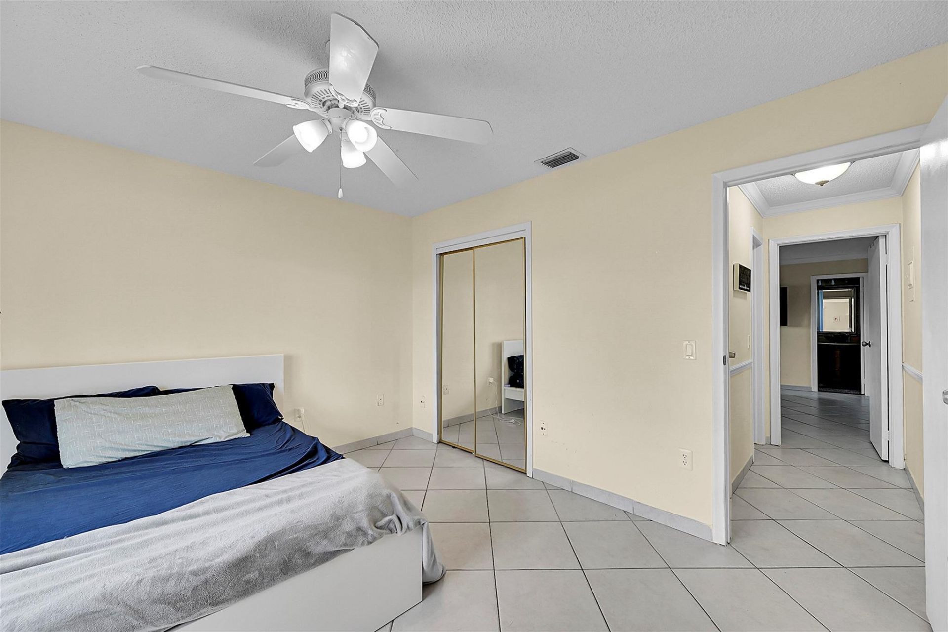 9661 NW 24th Place, Sunrise, FL 33322 Photo